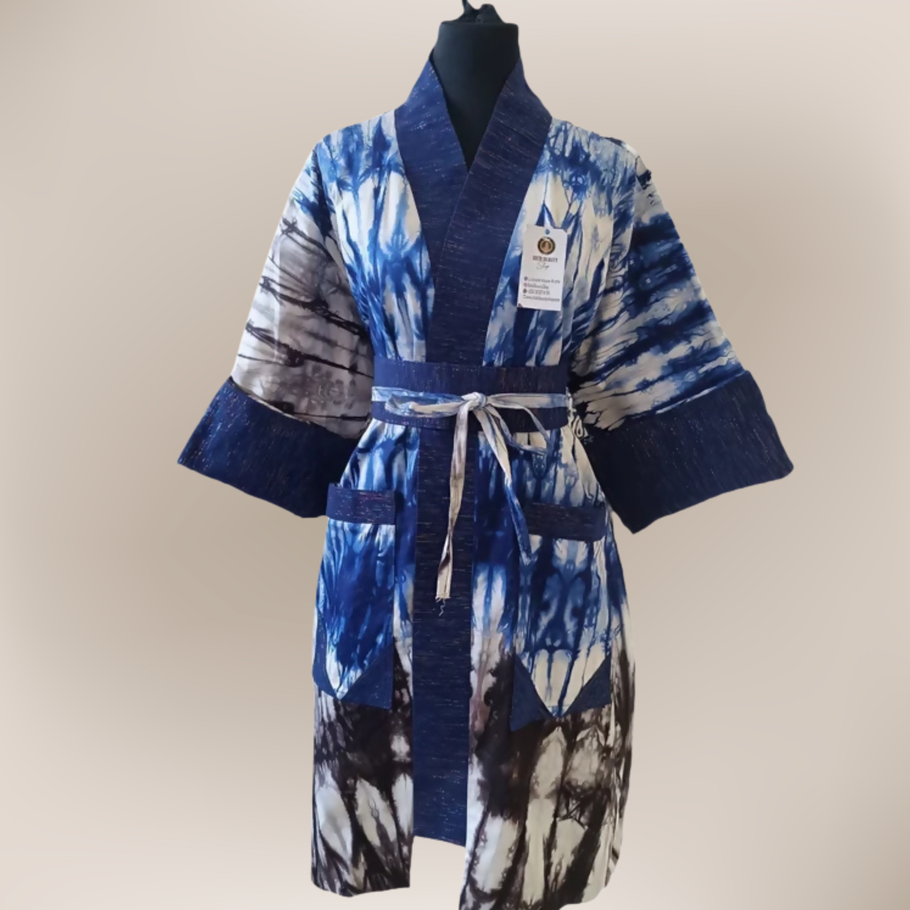 The Kélèya Kimono - Celestial Waters: